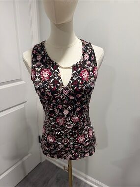 Women's Black Floral Chain-Accented Tank Top